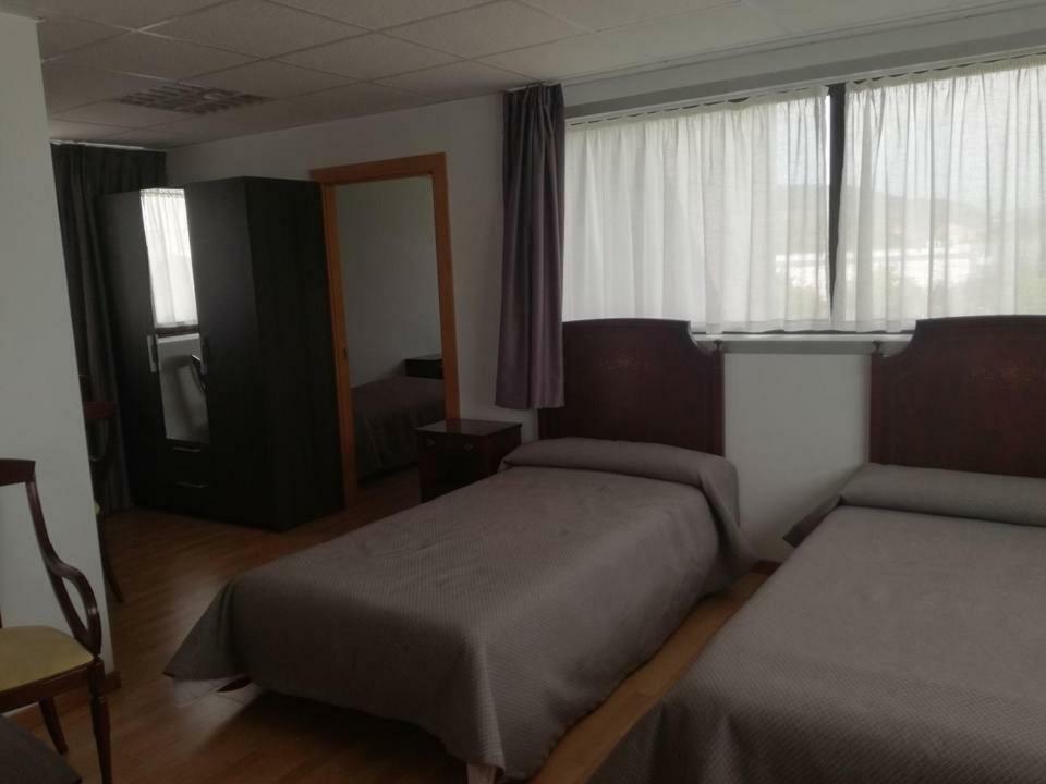 Pension La Espiga Pamplona Ngoại thất bức ảnh